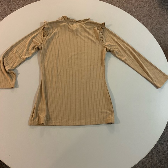 Hayden LA Ruffled Women’s Blouse - Picture 4 of 4